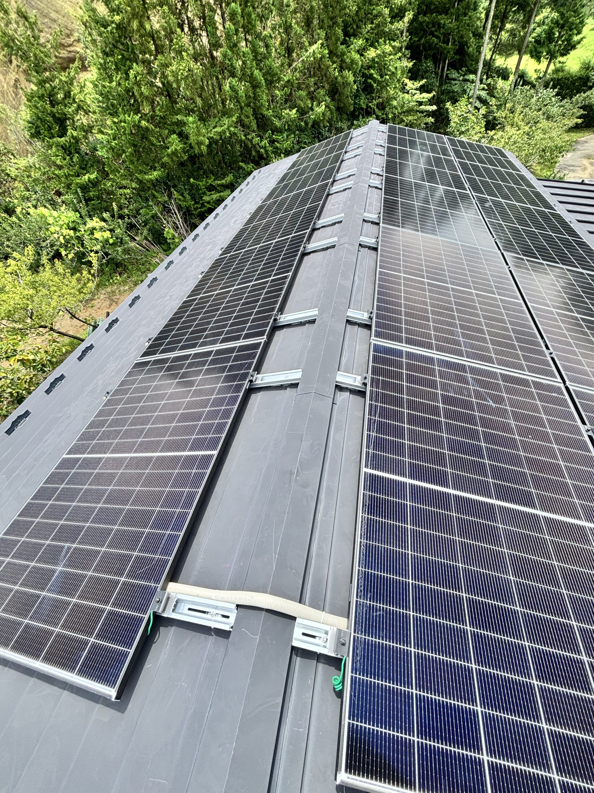 東松島市T様邸｜XSOL太陽光発電6.9kW設置工事の施工写真