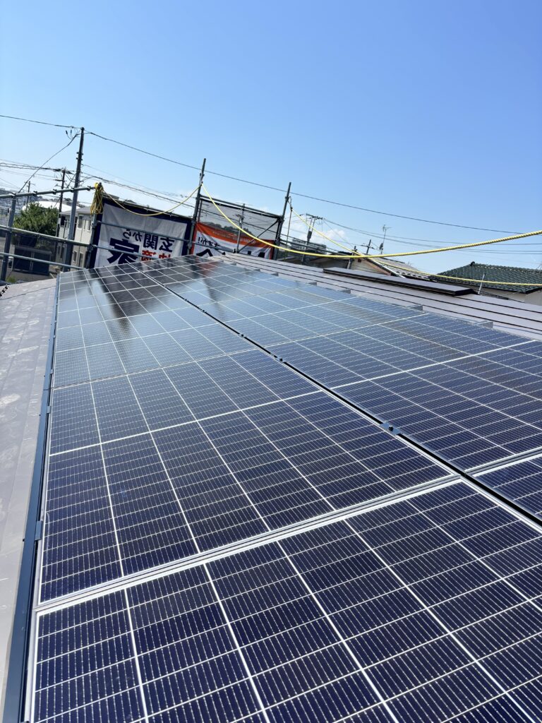 石巻市 新築邸｜カナディアンソーラー太陽光発電設置工事の施工写真