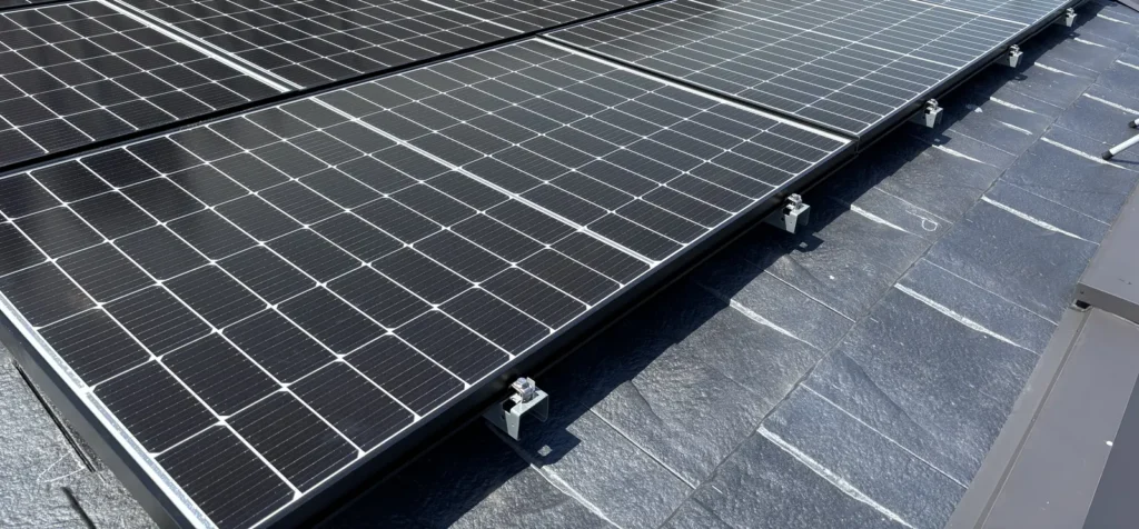 大崎市｜太陽光発電と長州産業 蓄電池12.7kWhの設置工事の施工写真