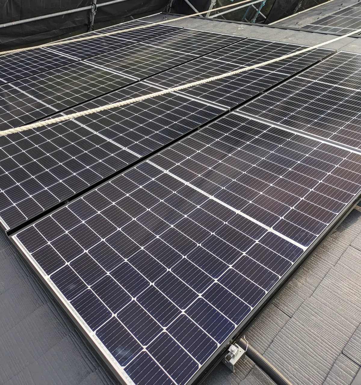仙台市宮城野区の住宅に設置した太陽光パネル